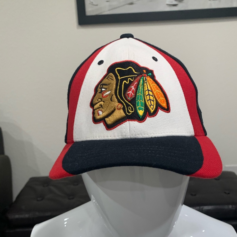 Chicago Blackhawks Zephyr M/L Fitted Hat